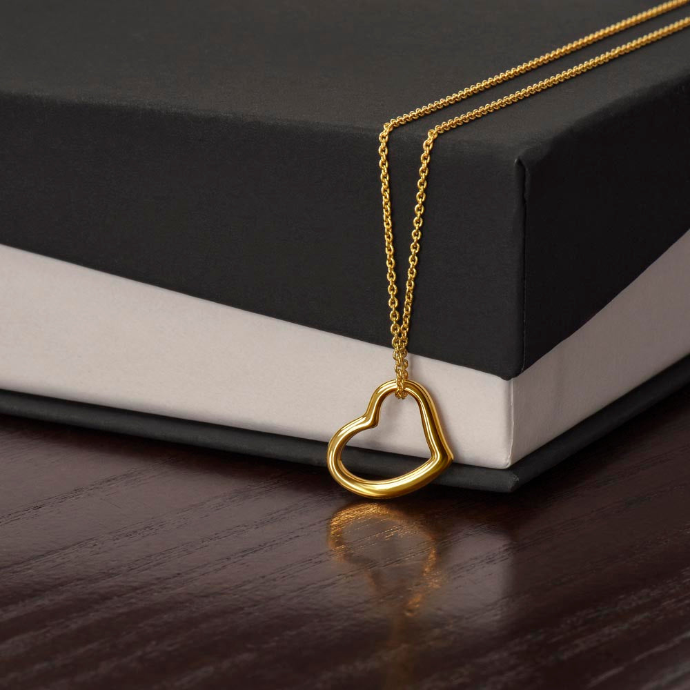 Minimalist Heart Necklace in 18K Gold – Adjustable Chain- Luxury Gift Box Option