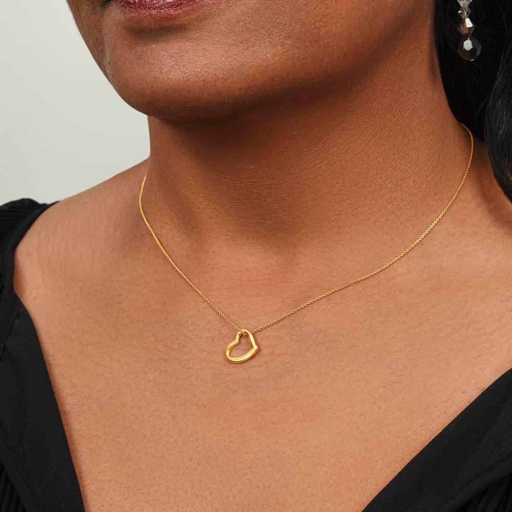 Minimalist Heart Necklace in 18K Gold – Adjustable Chain- Luxury Gift Box Option